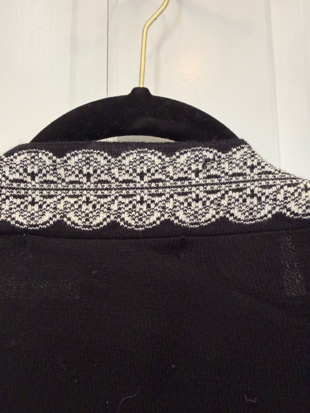 Bettie Page Black Cropped Cardigan with White Scalloped Trim - Picture 4 of 6